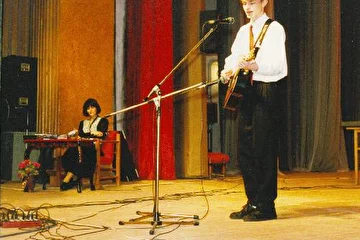 на конкурсе авторской песни (1994)