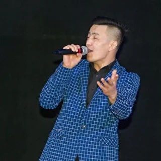 azizrisdavlatov_singer 