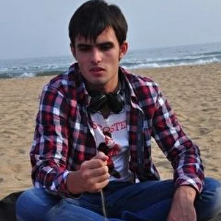 Dmitry_Van_Shpreng_piano_covers