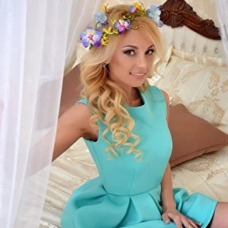 Алиса Власова