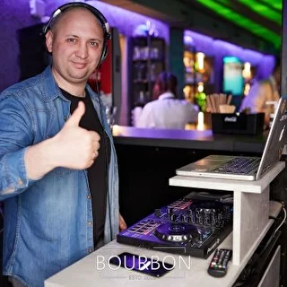 Dj dj@$tin$