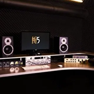 Hi5 Studio