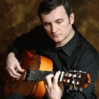 Гитарист Михаил Морозов