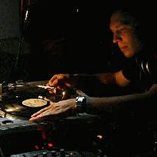 DJ Van de Nik