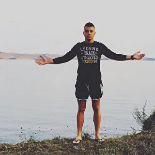 Максим Дубровин