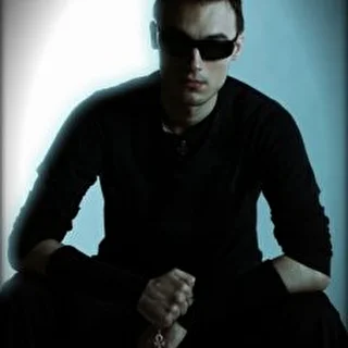 Eternal_Tom