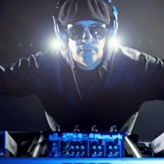 DJ WIK
