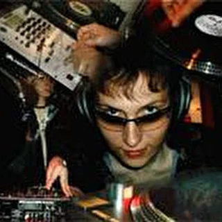 dj N