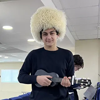 Андрей Мусикян