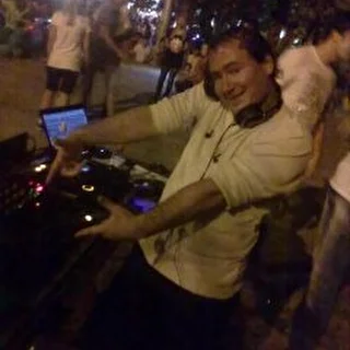 Dj ShokI