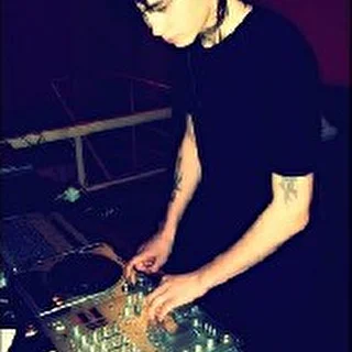 DJ Qwes