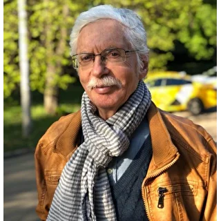 Илья Пенкнович автор песен