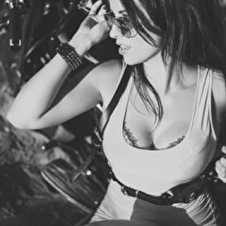 JulieMain