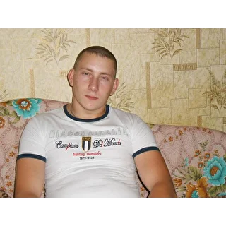 Евгений Карелов