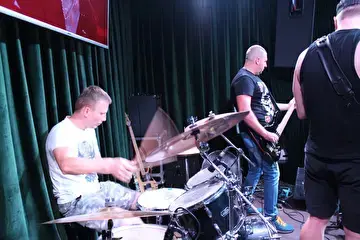 7ae4cc32-825a-49bd-8d7d-4a85ec740739