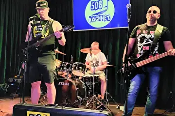 88c0c8a8-c90d-429c-8982-79fac6a48b01