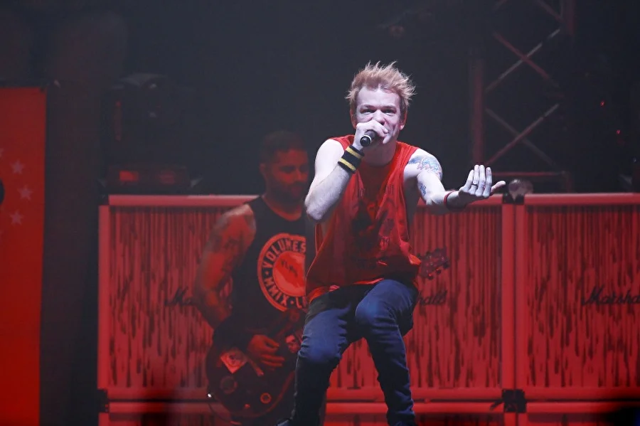 Sum 41, 19 марта, Stadium Live