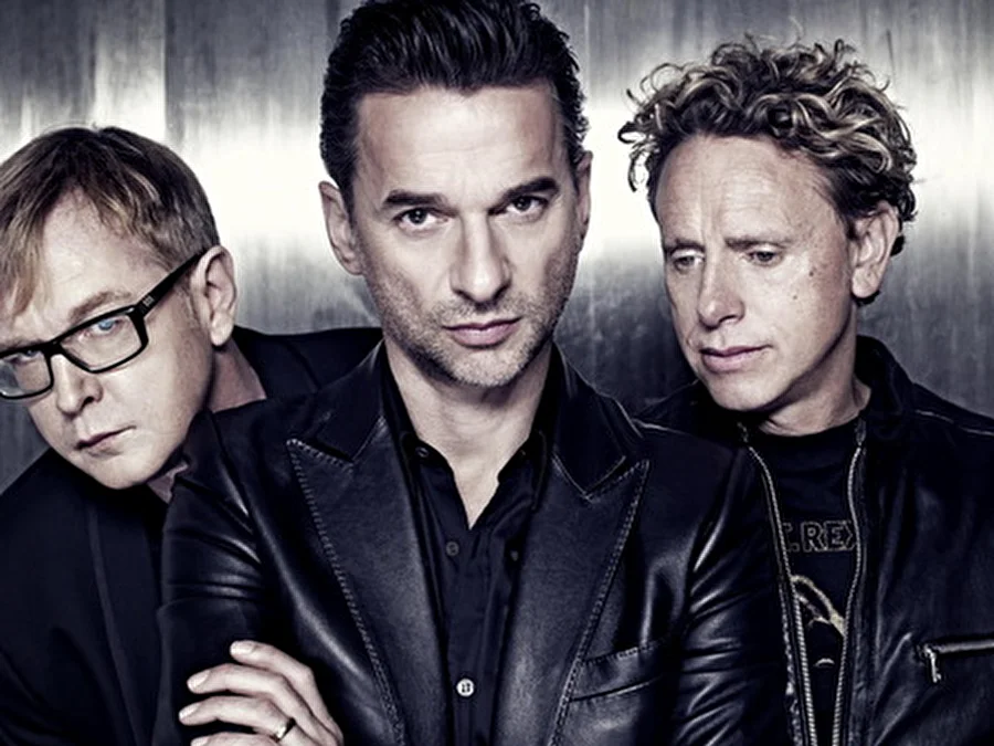 Группа Depeche Mode отменила концерт в Киеве из-за беспорядков