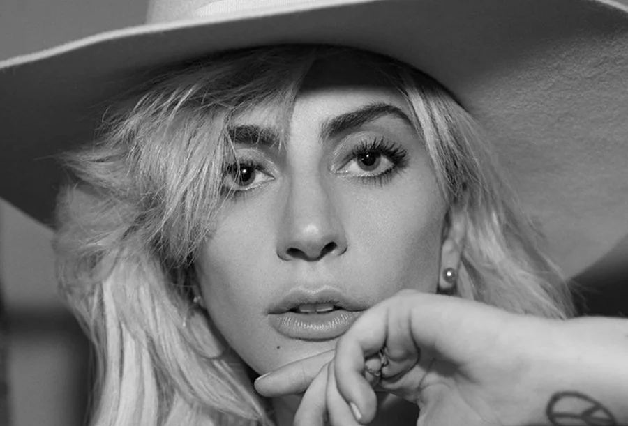 Леди Гага выпустила новый сингл (Слушать)