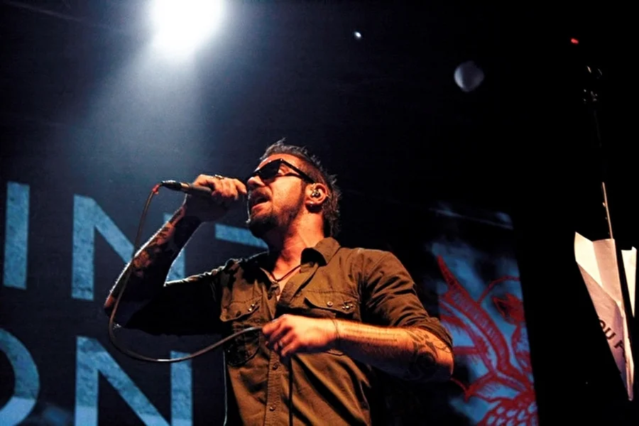 Saint Asonia или Адам Гонтье в собственной же тени