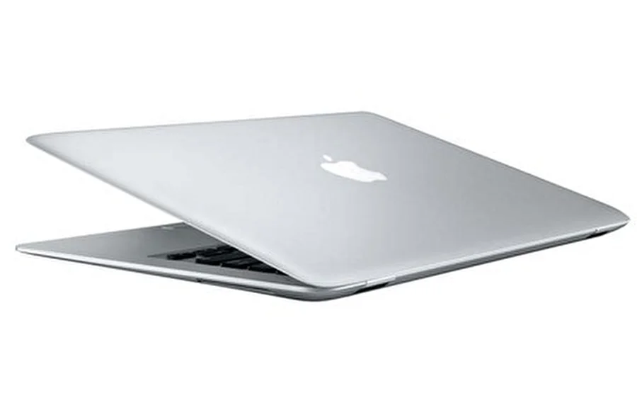 Обновленная линейка MacBook будет работать дольше от батареи