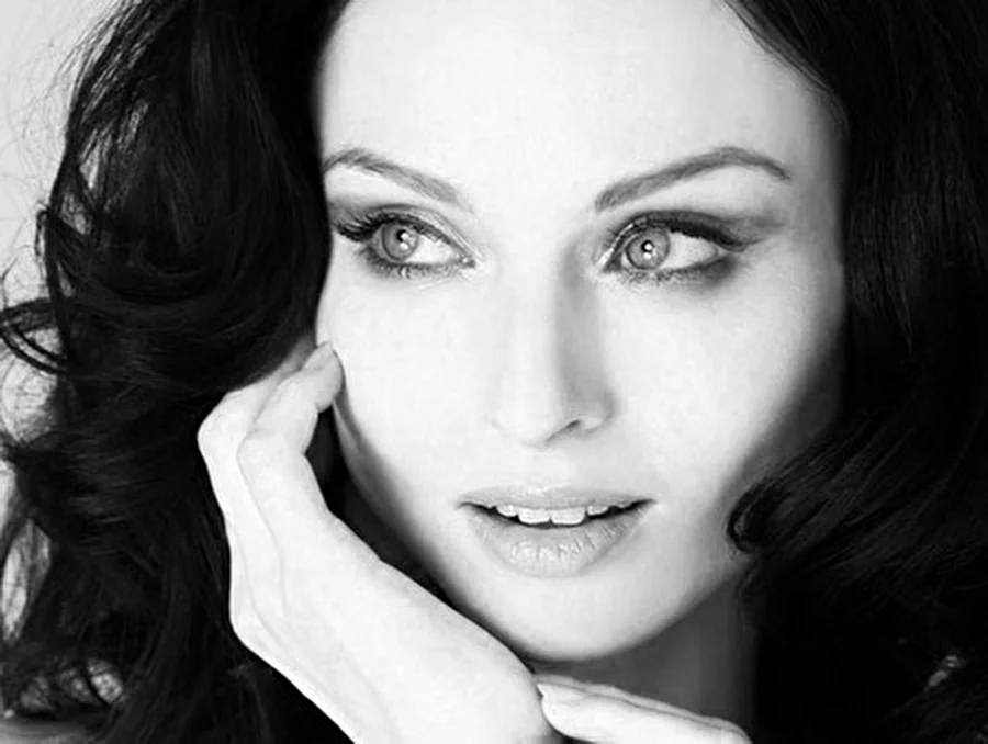 Невероятной красоты и блистательного таланта певица - Sophie Ellis-Bextor в клубе Arena