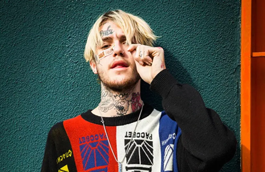 Названа причина смерти эмо-рэпера Lil Peep