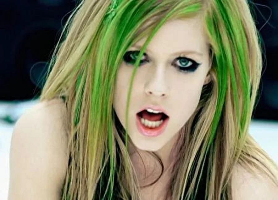 Образец для подражания миллионов подростков – Avril Lavigne с долгожданным концертом в Москве